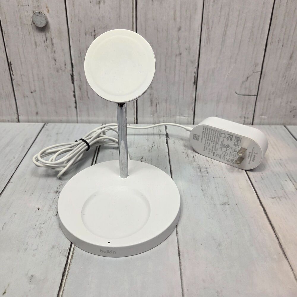 Belkin Boost Charge Pro 2-in-1 Wireless Charger Stand with MagSafe - White
